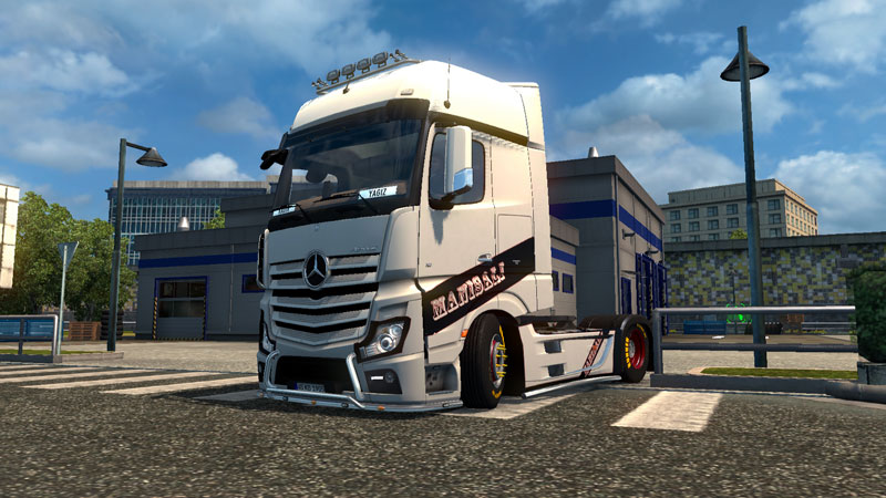 ETS 2 Mod MercedesBenz Actros MP4 Basık Şasi ve Sis Farı